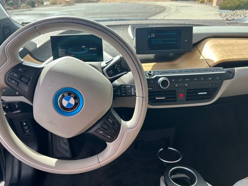 Used 2015 BMW i3 w/ Range Extender image 9