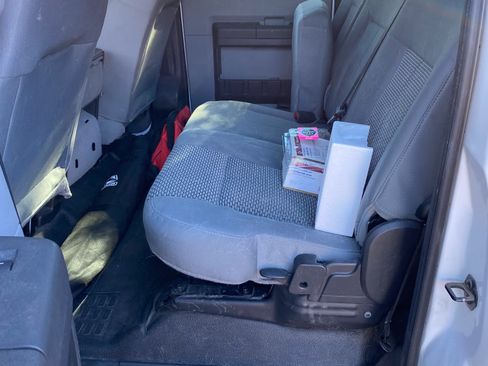 Used 2015 Ford F250 XL w/ Power Equipment Group image 10