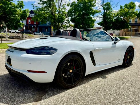 Used 2019 Porsche 718 Boxster GTS RWD image 4