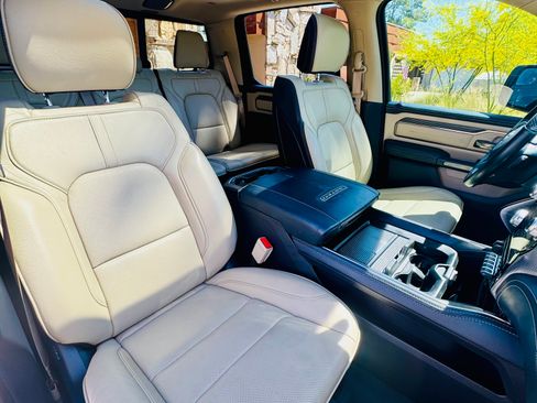 Used 2020 RAM 1500 Limited image 8