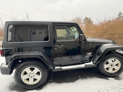 Used 2012 Jeep Wrangler Sahara w/ Dual Top Group image 4