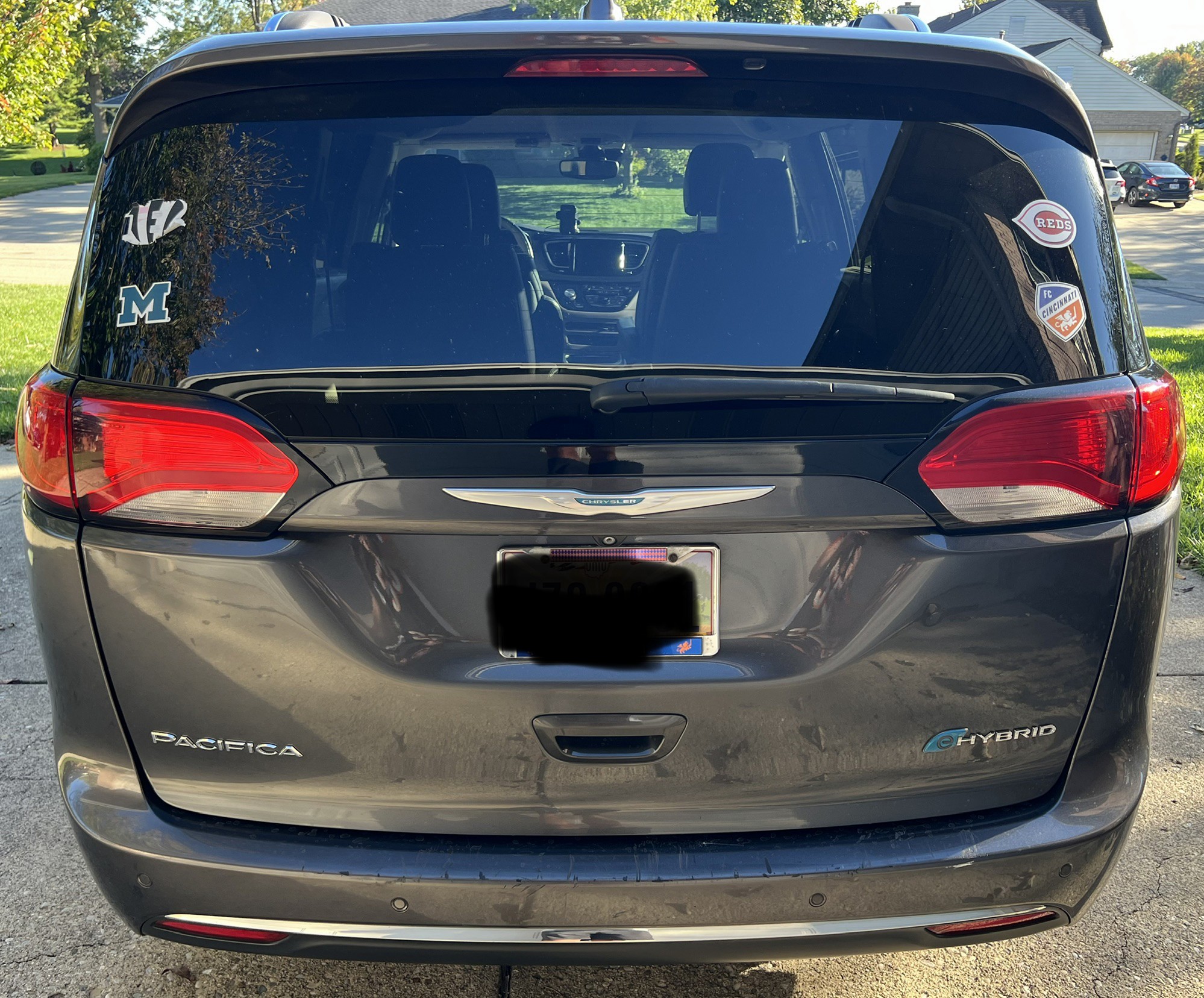 Used 2017 Chrysler Pacifica Platinum FWD image 8