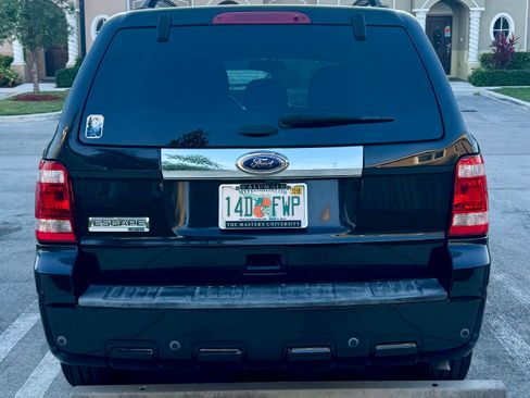 Used 2011 Ford Escape Limited w/ 302A Rapid Spec Order Code image 5