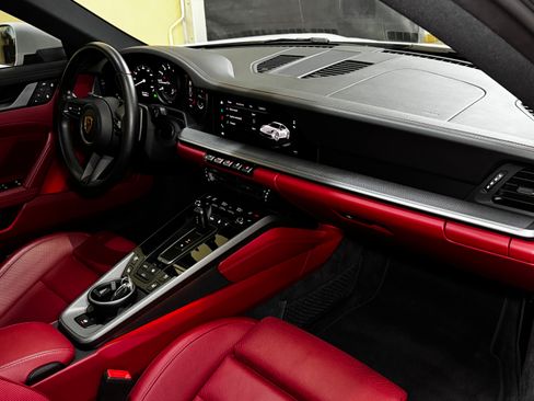 Used 2022 Porsche 911 Carrera 4S image 24