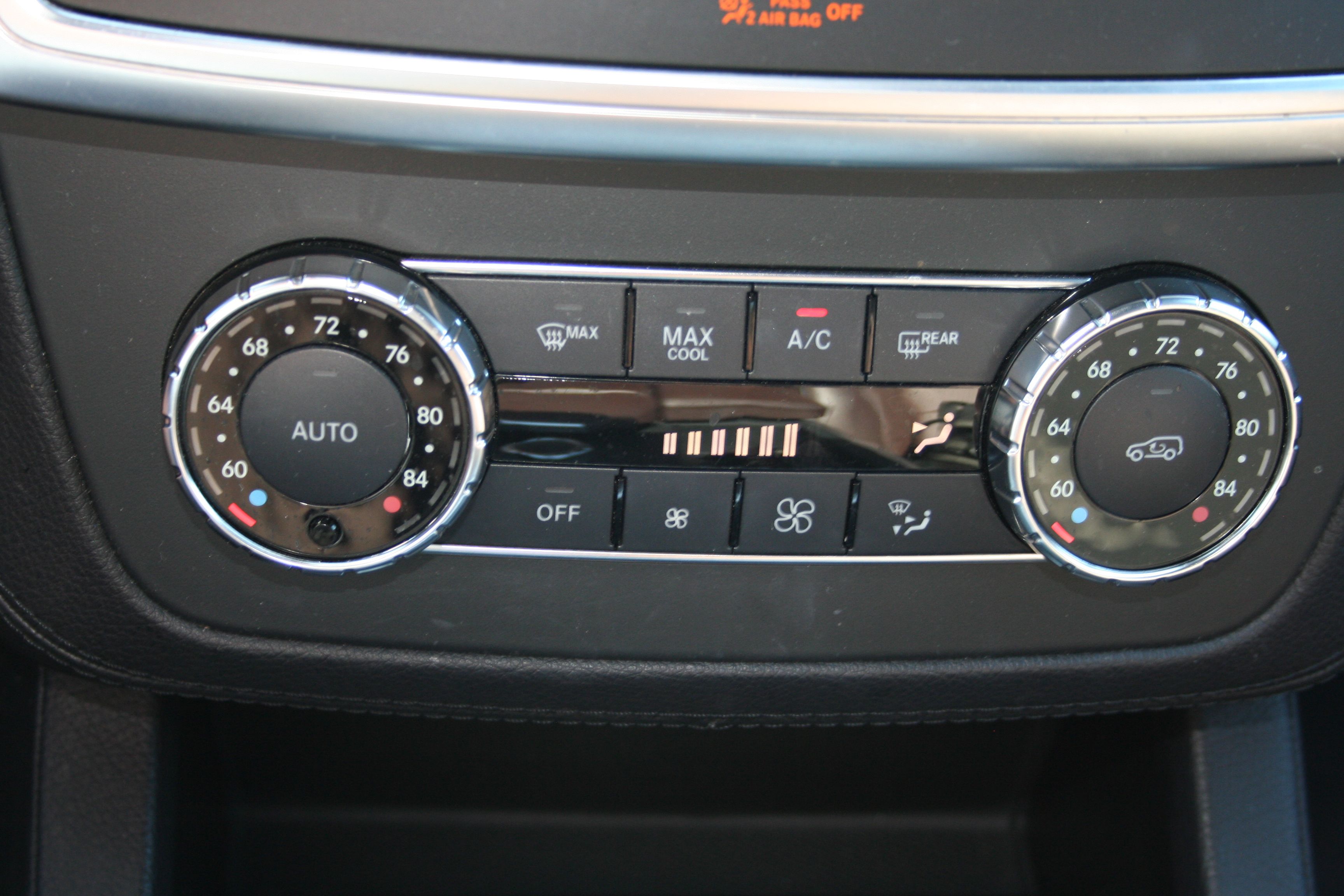 Used 2013 Mercedes-Benz ML 550 4MATIC image 23