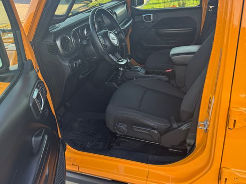 Used 2021 Jeep Wrangler Unlimited Sport image 15