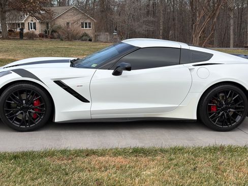 Used 2016 Chevrolet Corvette Stingray Coupe w/ 2LT Preferred Equipment Group image 6