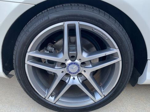 Used 2017 Mercedes-Benz E 400 4MATIC Coupe image 27