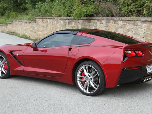 Used 2015 Chevrolet Corvette Stingray Coupe w/ 3LT Preferred Equipment Group image 4