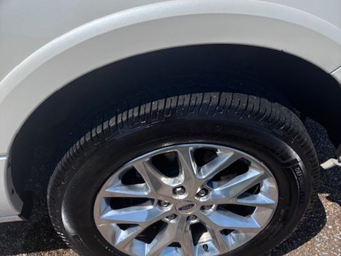Used 2017 Ford Expedition EL Limited w/ Equipment Group 301A RWD image 11