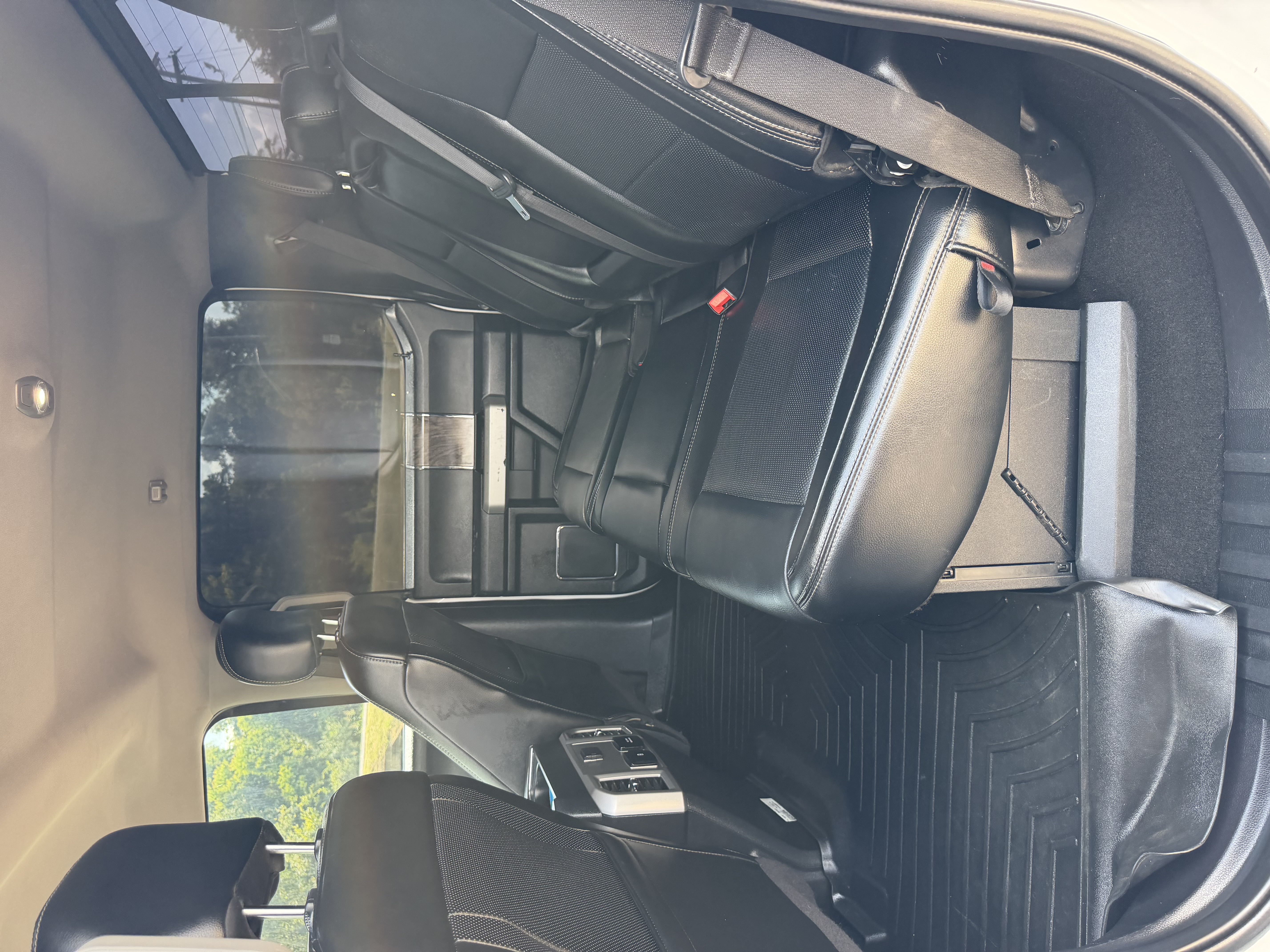 Used 2019 Ford F250 Lariat w/ Lariat Value Package AWD/4WD image 21