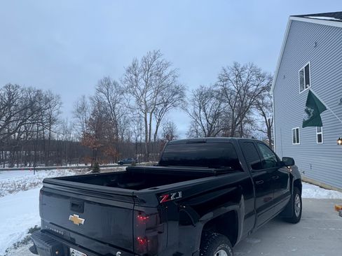 Used 2019 Chevrolet Silverado 1500 LT w/ All Star Edition image 16