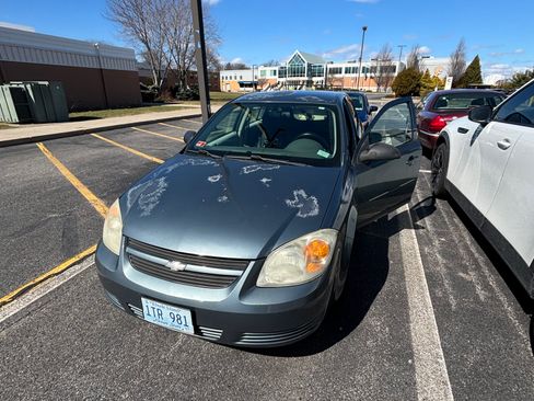 Used 2005 Chevrolet Cobalt Sedan image 4
