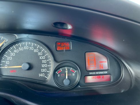 Used 2002 Pontiac Bonneville SLE w/ Heat & Seat Pkg image 8