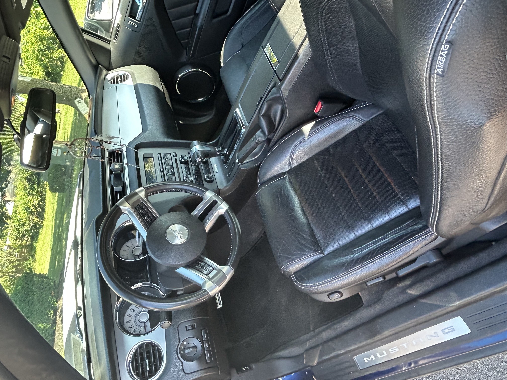Used 2012 Ford Mustang Premium RWD image 10