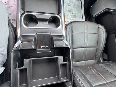 Used 2024 Chevrolet Silverado 3500 High Country w/ High Country Premium Package AWD/4WD image 29