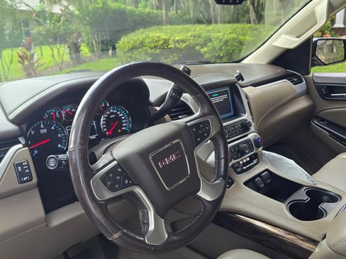 Used 2018 GMC Yukon XL SLT RWD image 5