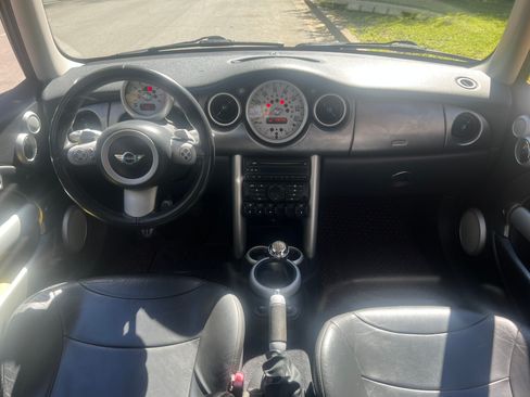 Used 2003 MINI Cooper S FWD image 9