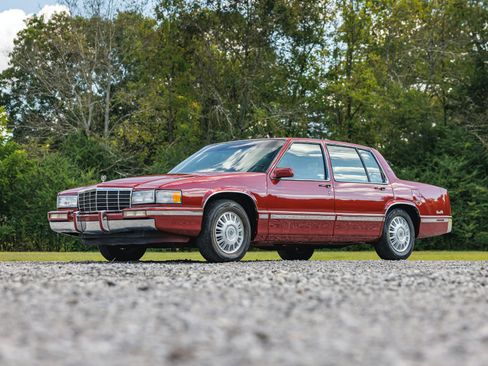 Used 1993 Cadillac De Ville Sedan image 4
