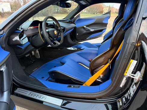 Used 2023 Ferrari SF90 Stradale image 12