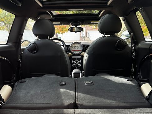 Used 2010 MINI Cooper Clubman S image 13