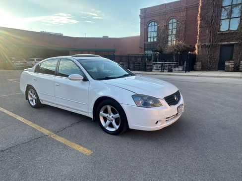 Used 2006 Nissan Altima 3.5 SE w/ (X01) Leather Pkg image 10