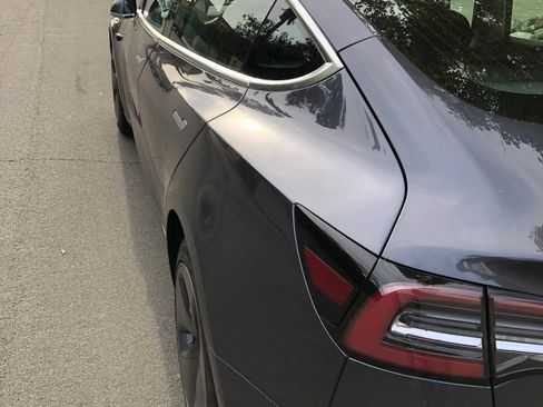 Used 2019 Tesla Model 3 image 4