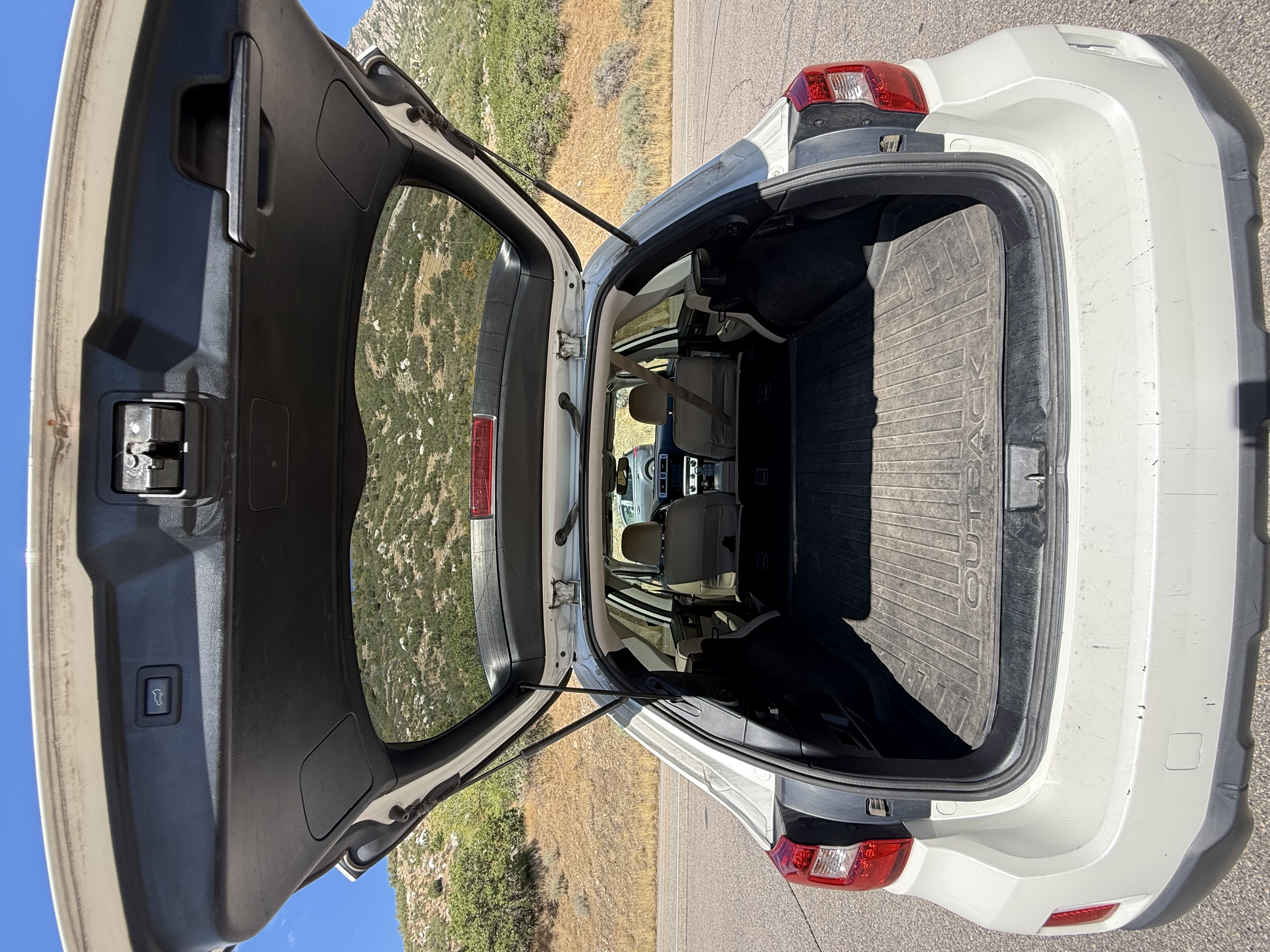 Used 2015 Subaru Outback 2.5i Limited AWD/4WD image 18