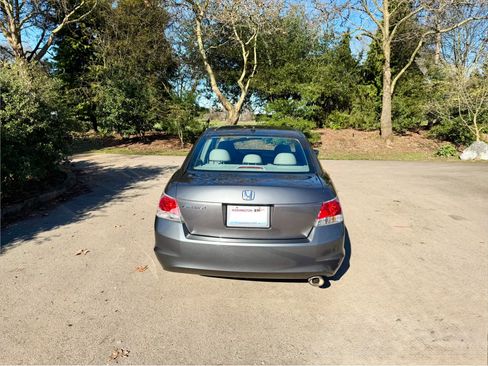 Used 2009 Honda Accord EX-L image 12