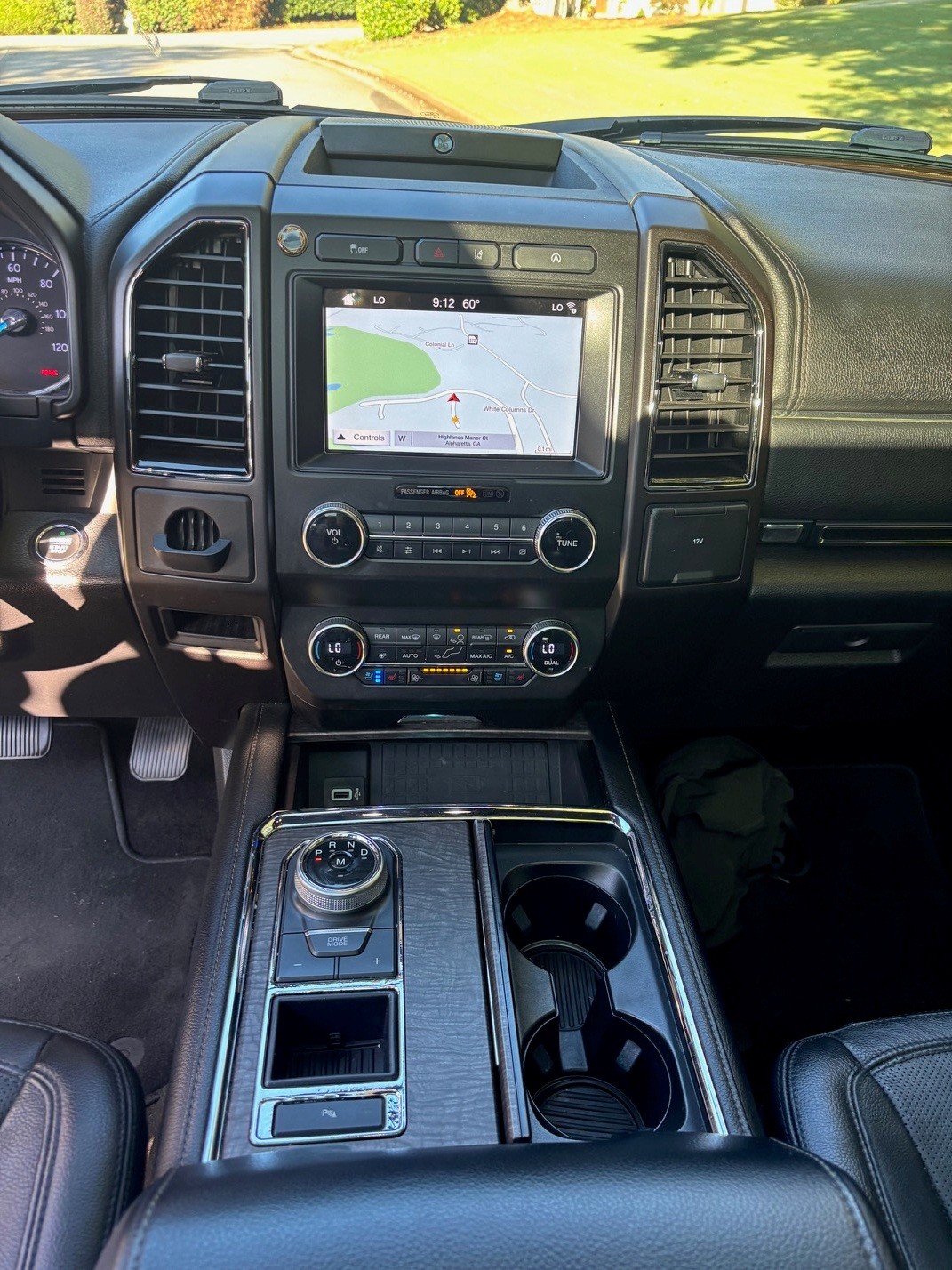 Used 2019 Ford Expedition Limited w/ Equipment Group 301A RWD image 9