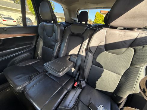 Used 2017 Volvo XC90 T6 Inscription w/ Luxury Package AWD/4WD image 4