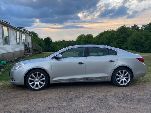 Used 2013 Buick LaCrosse Touring FWD image 9