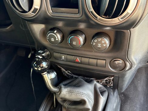 Used 2012 Jeep Wrangler Sport w/ Connectivity Group image 12