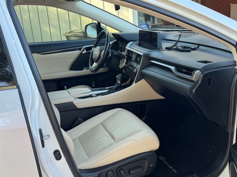 Used 2021 Lexus RX 350L Luxury w/ Accessory Package FWD image 9