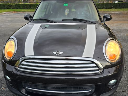 Used 2014 MINI Cooper Clubman image 4