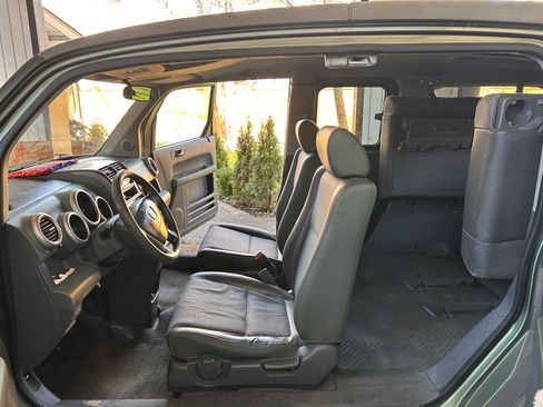 Used 2004 Honda Element LX image 6