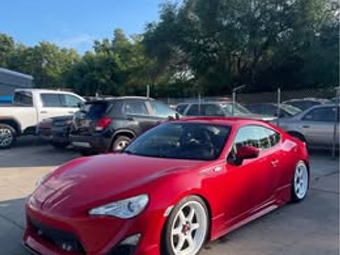 Used 2013 Scion FR-S Coupe 2D image 1