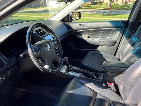 Used 2005 Honda Accord EX-L image 8