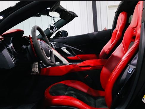 Used 2017 Chevrolet Corvette Z06 image 16