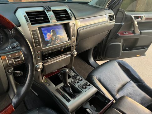 Used 2013 Lexus GX 460 Premium image 15