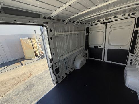 Used 2016 RAM ProMaster 2500 w/ Cargo Convenience Group image 6