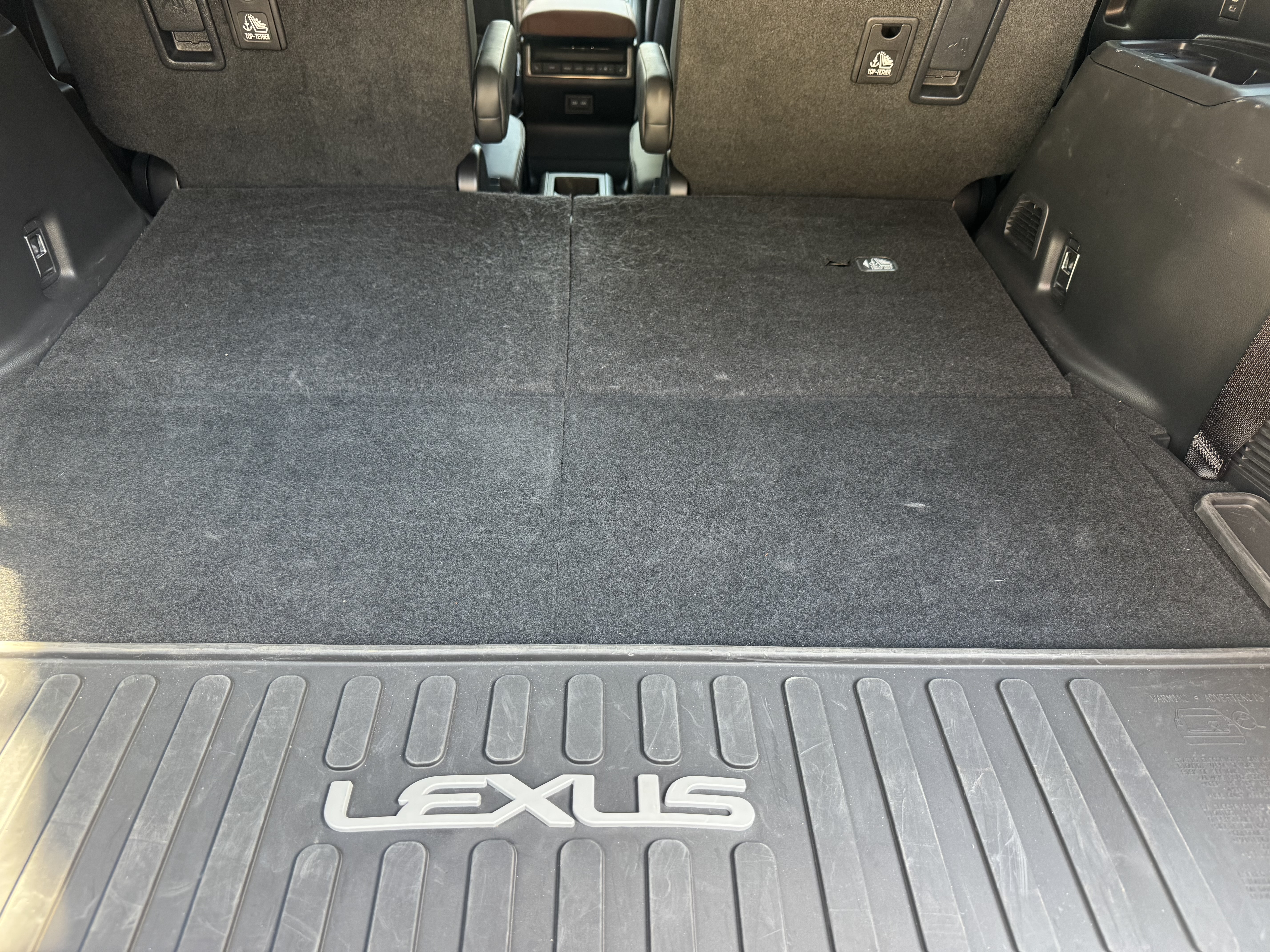 Used 2025 Lexus GX 550 w/ Accessory Package (2T) AWD/4WD image 12