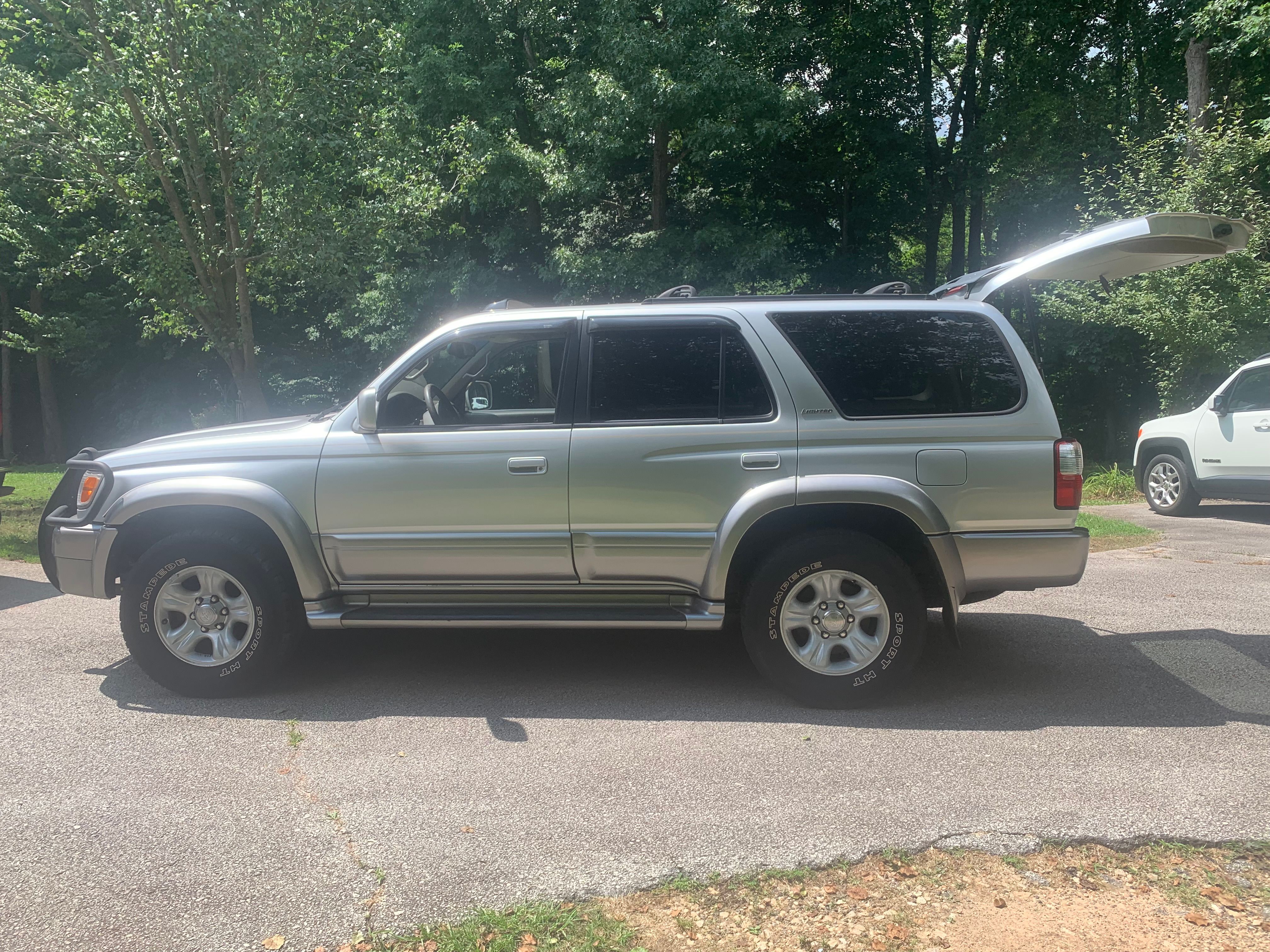 Used 2001 Toyota 4Runner Limited AWD/4WD image 7
