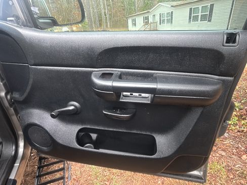 Used 2007 Chevrolet Silverado 1500 W/T w/ Towing Package image 15