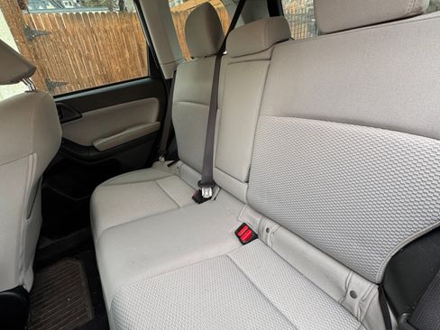 Used 2018 Subaru Forester 2.5i Premium AWD/4WD image 10