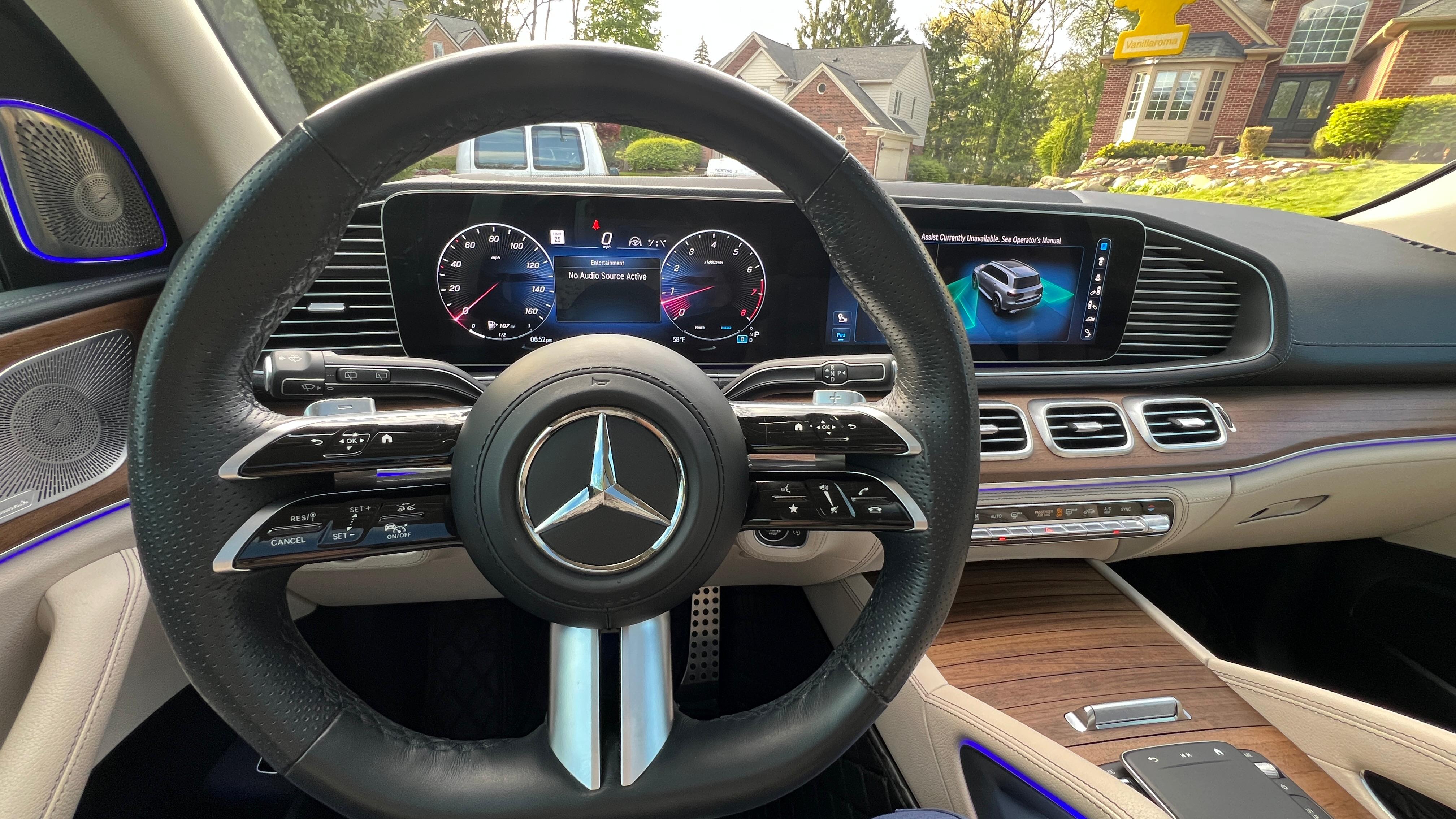 Used 2024 Mercedes-Benz GLS 580 4MATIC image 28