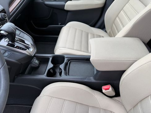 Used 2018 Honda CR-V EX image 12