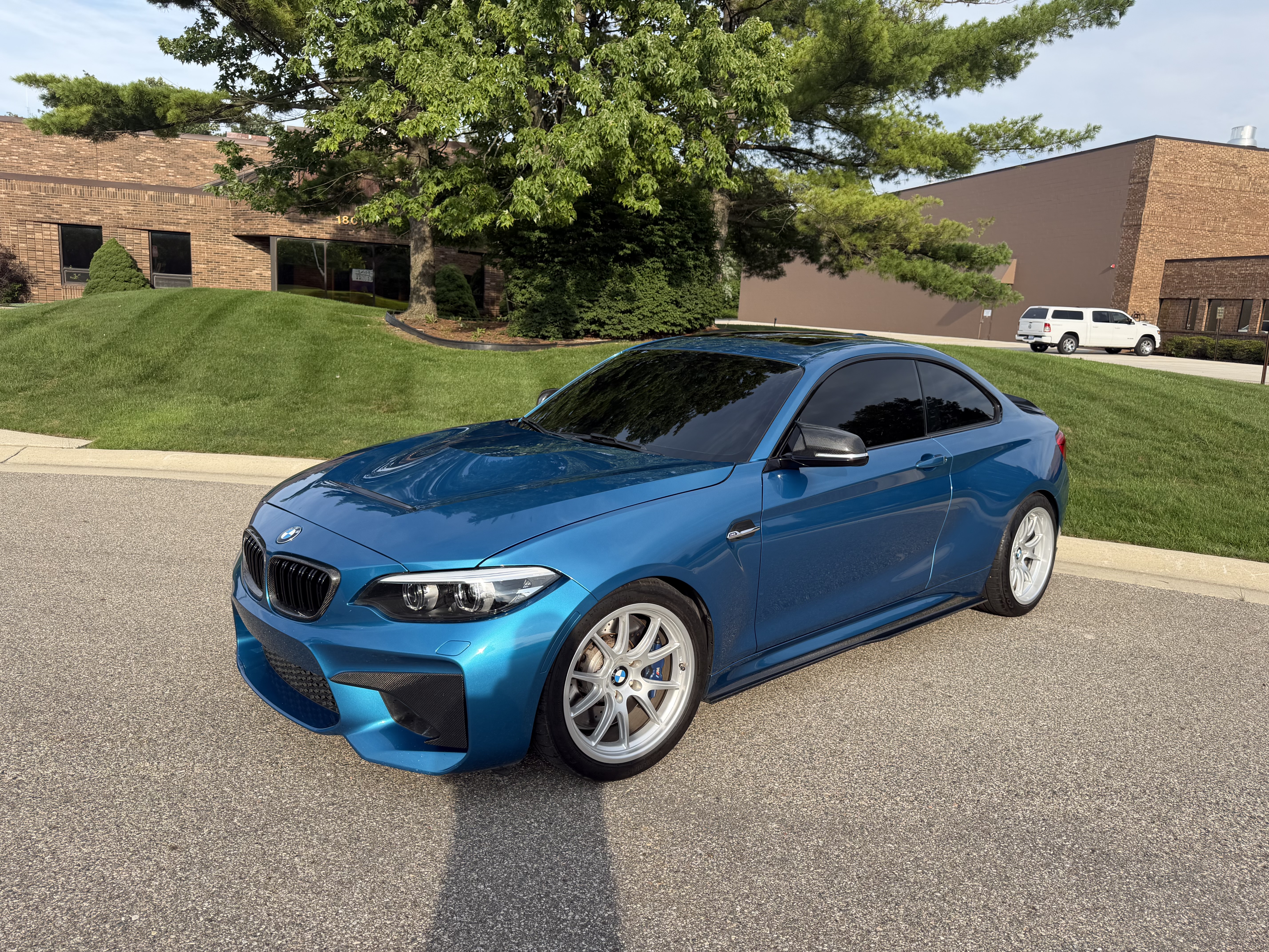 Used 2018 BMW M2 RWD image 4