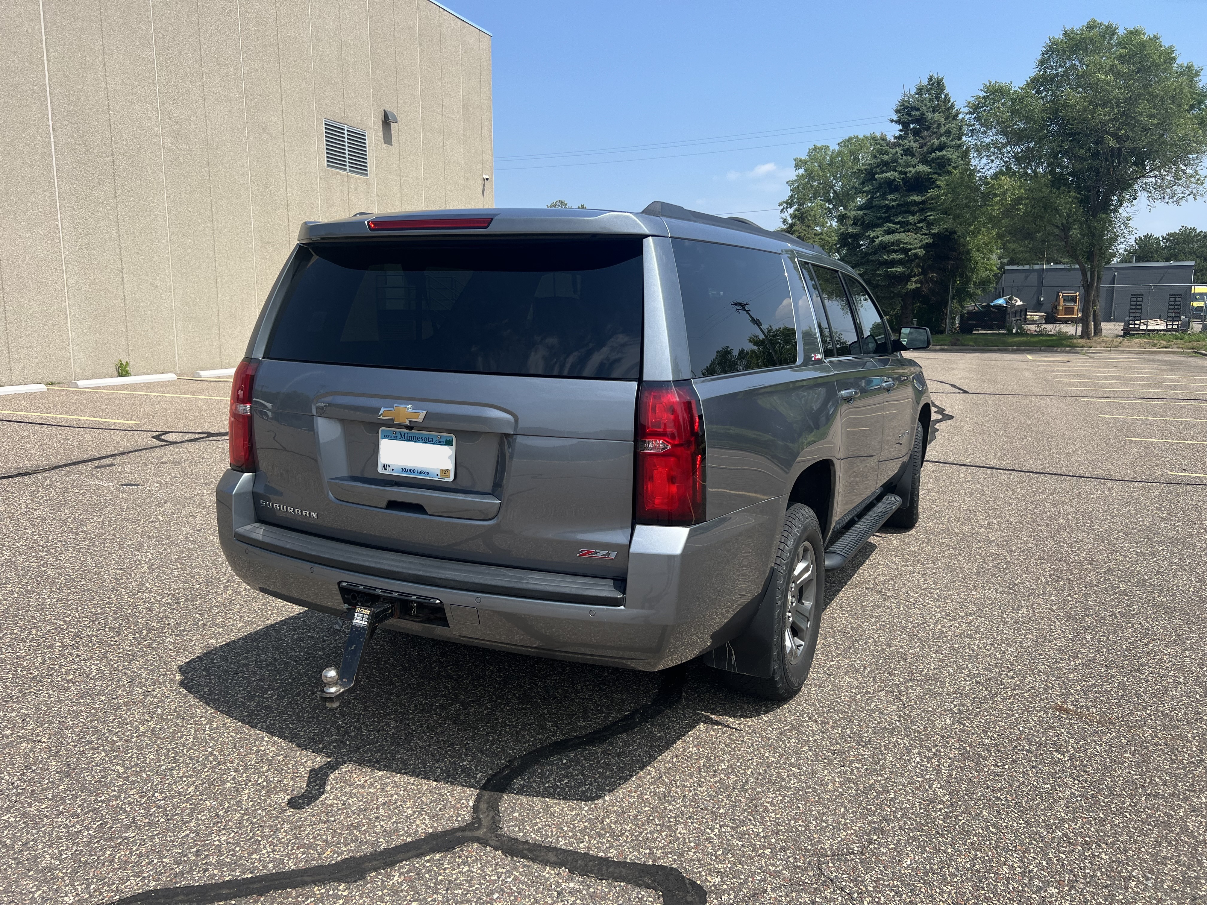 Used 2020 Chevrolet Suburban LT AWD/4WD image 2