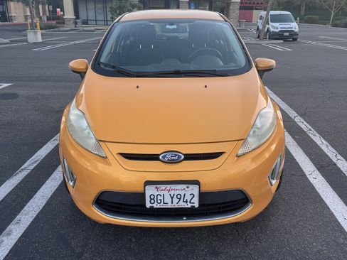 Used 2012 Ford Fiesta SES FWD image 17